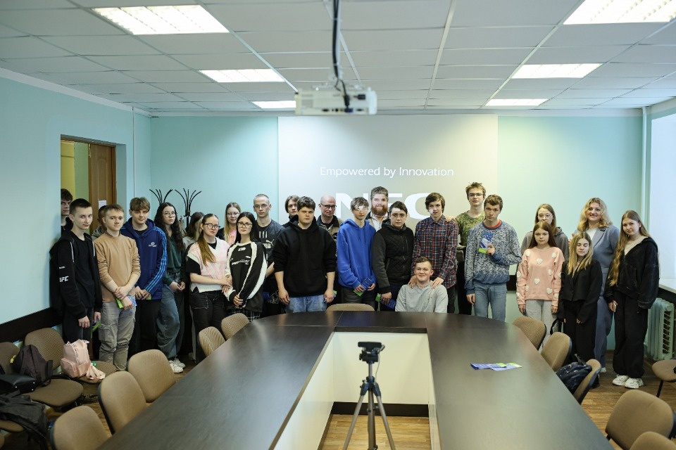 Завод «Титан-Полимер» открывает двери для выпускников Псковского агротехнического колледжа 