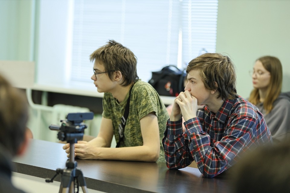 Завод «Титан-Полимер» открывает двери для выпускников Псковского агротехнического колледжа 