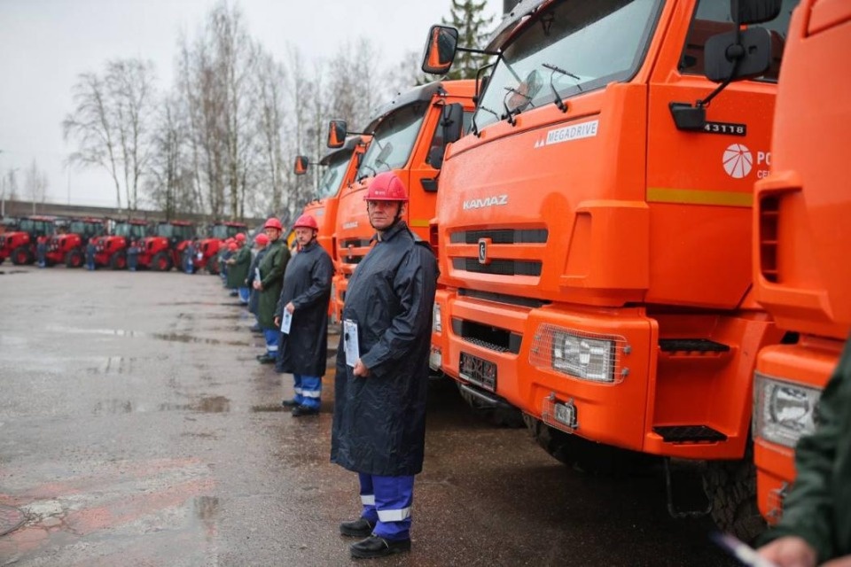 31 единицу спецтехники получили псковские энергетики 31 единицу спецтехники получили псковские энергетики