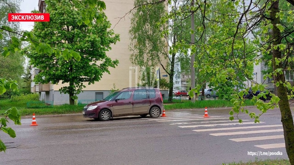 В Великих Луках школьнице потребовалась госпитализация после наезда автомобиля