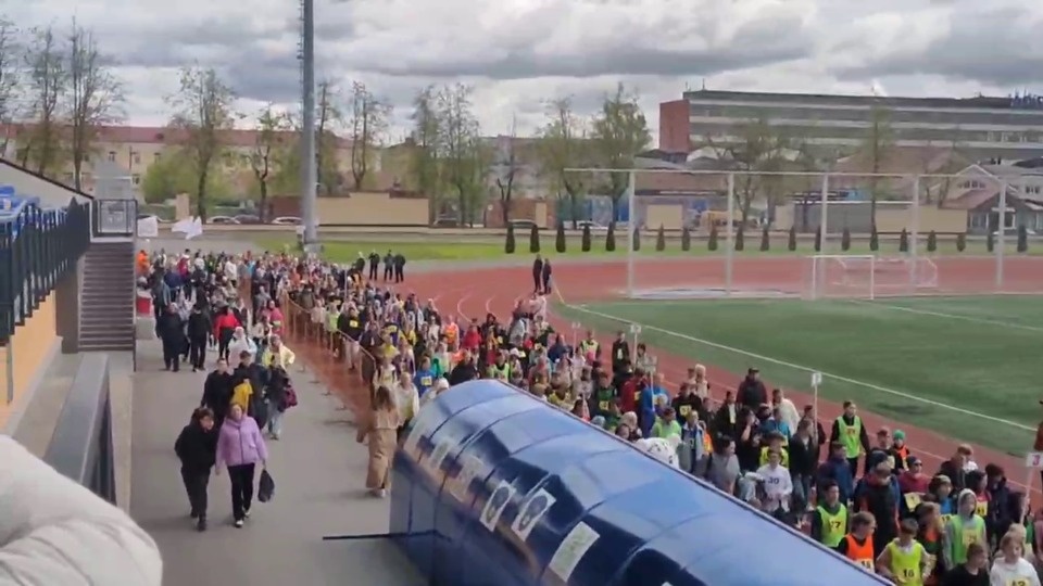 Стартовала церемония открытия легкоатлетической эстафеты «Псковской правды»