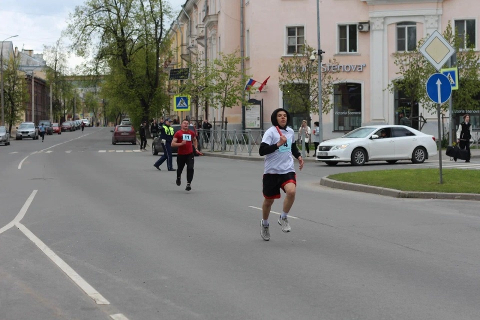 Все бегут – и я бегу!