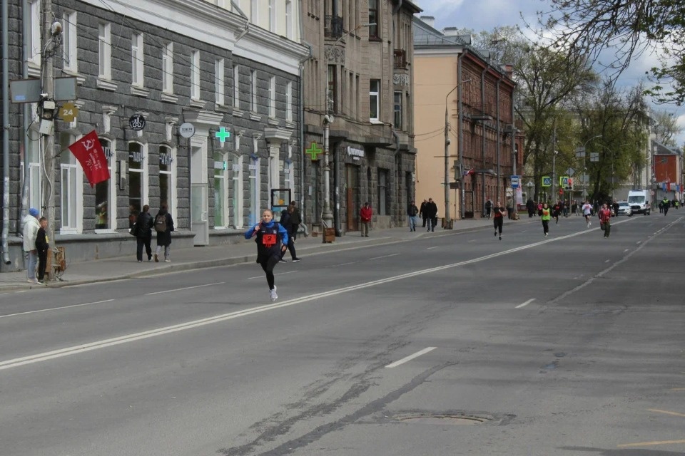 Все бегут – и я бегу!