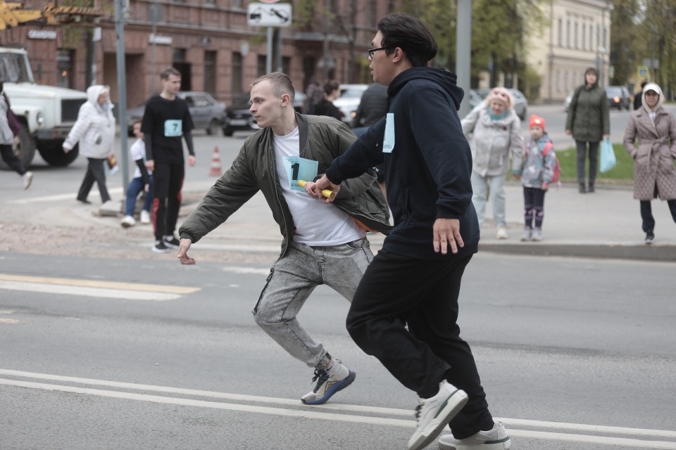 Все бегут – и я бегу!