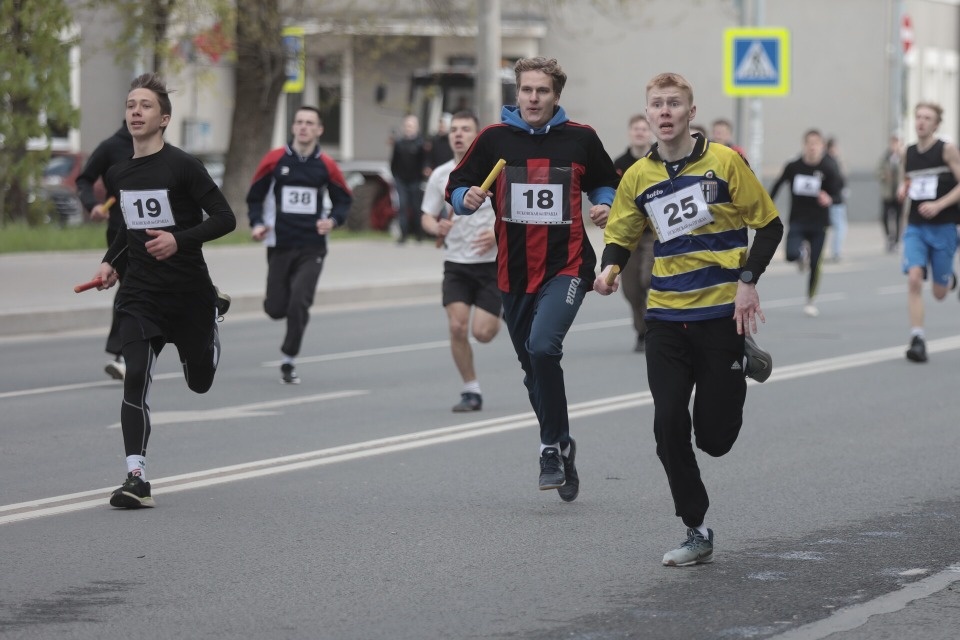 Все бегут – и я бегу!