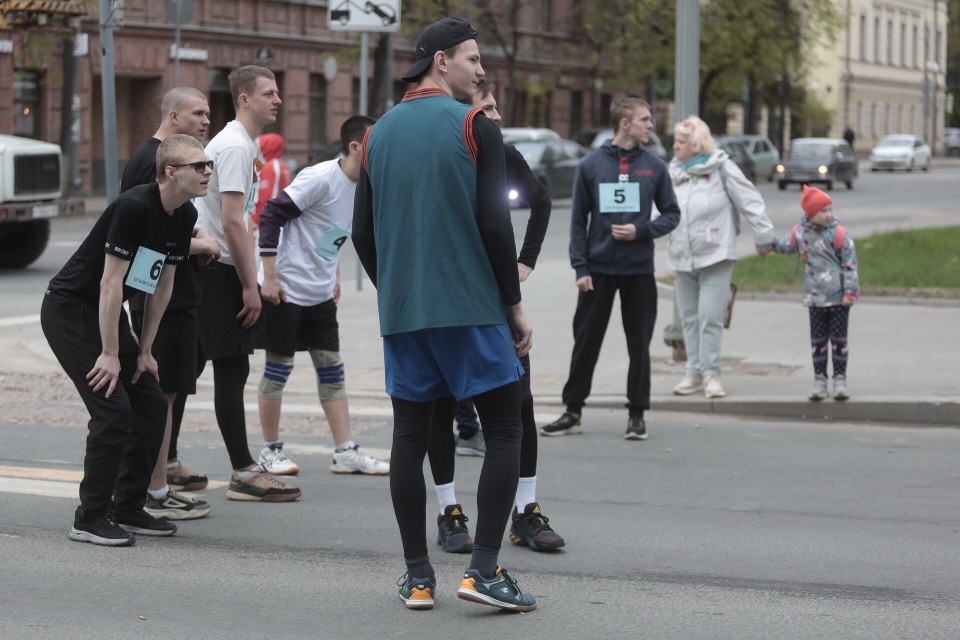 Все бегут – и я бегу!