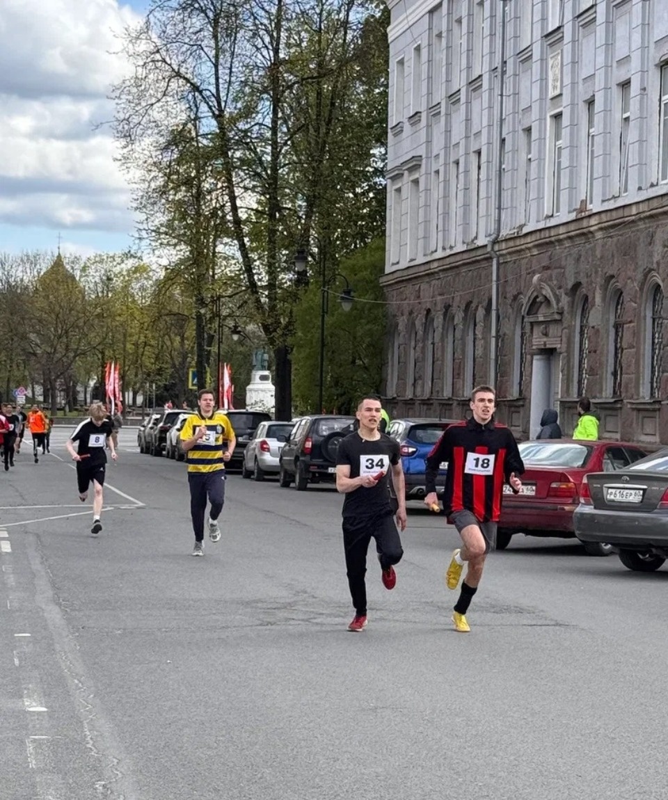 Все бегут – и я бегу!