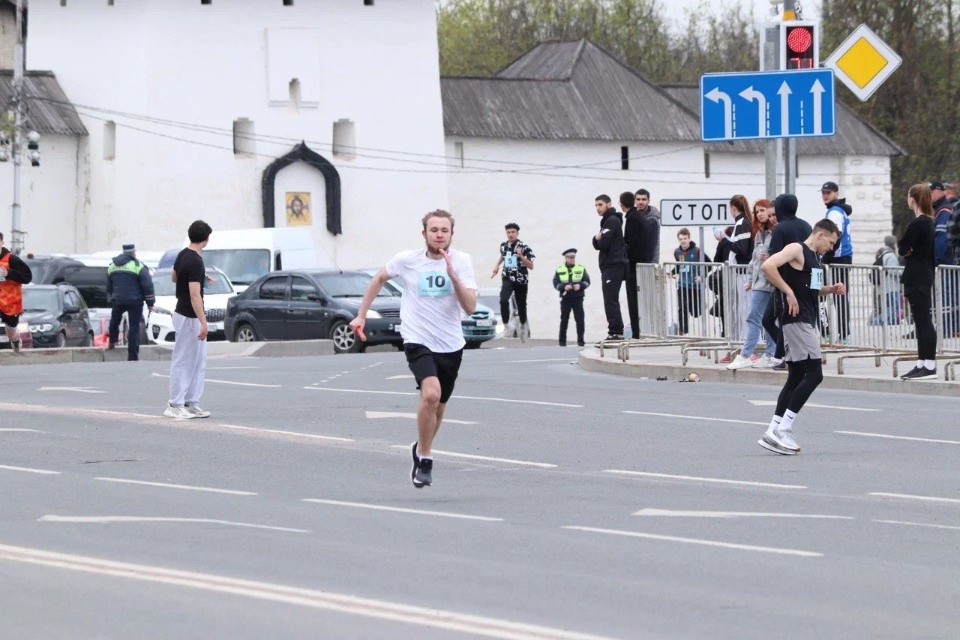 Все бегут – и я бегу!