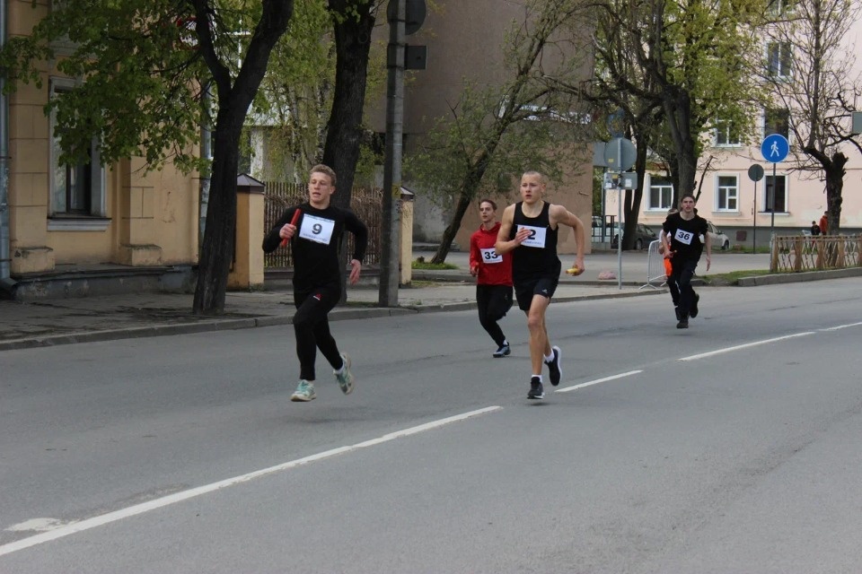 Все бегут – и я бегу!