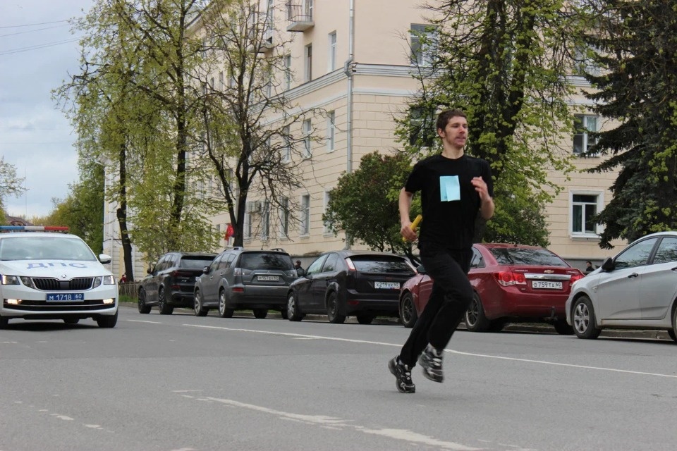 Все бегут – и я бегу!