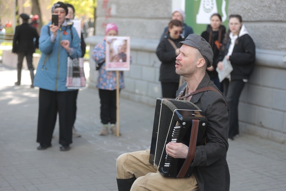 На нашей улице Победа!