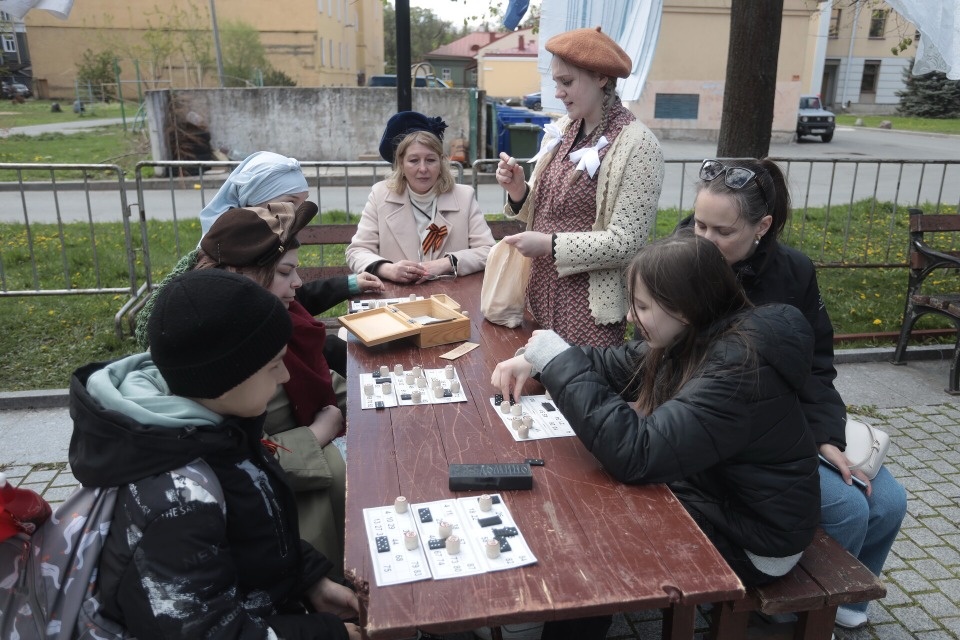 На нашей улице Победа!