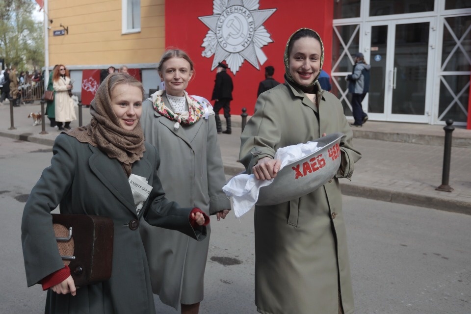 На нашей улице Победа!