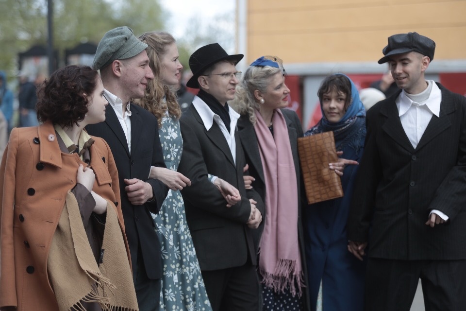 На нашей улице Победа!