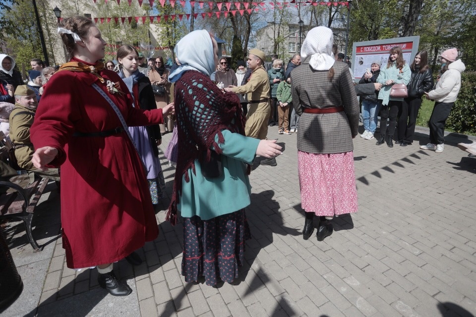 На нашей улице Победа!