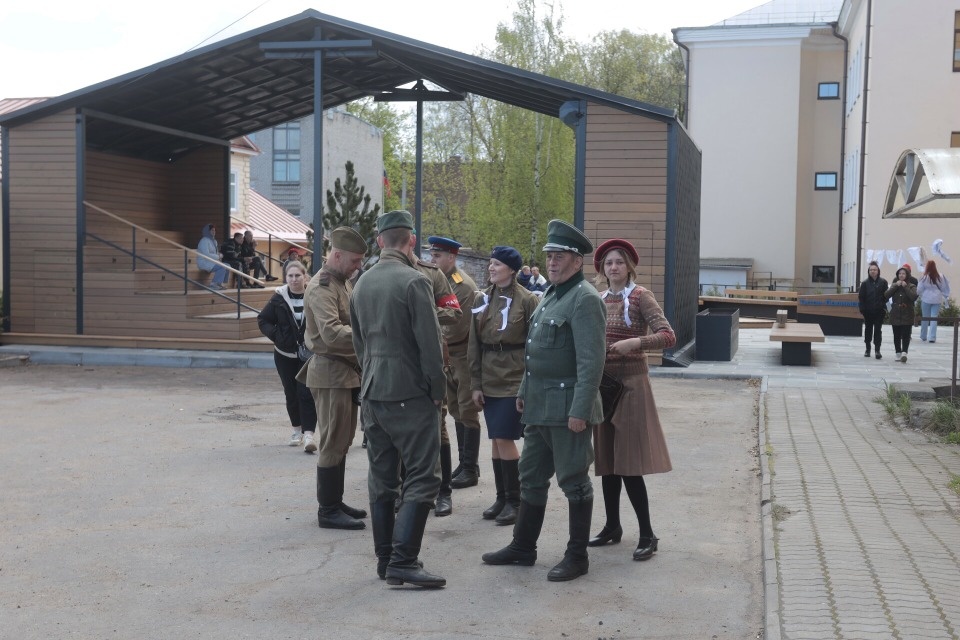 На нашей улице Победа!