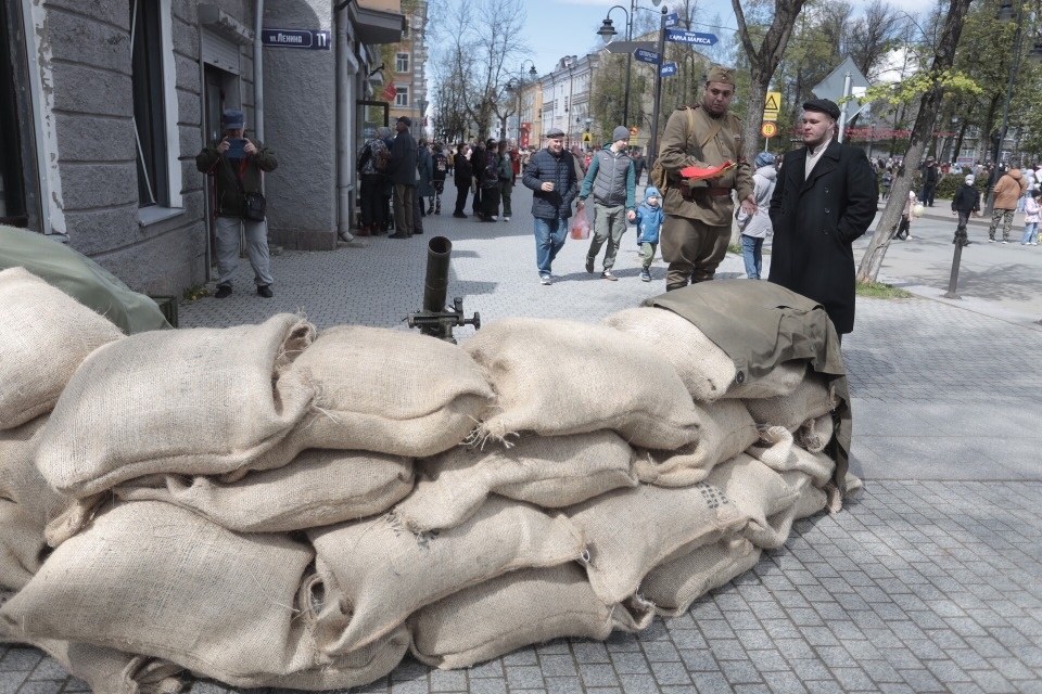 На нашей улице Победа!
