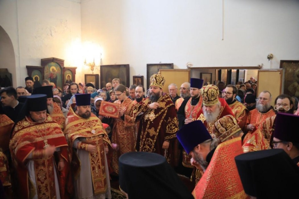 Мощи святителя Тихона доставили в Куньинский район