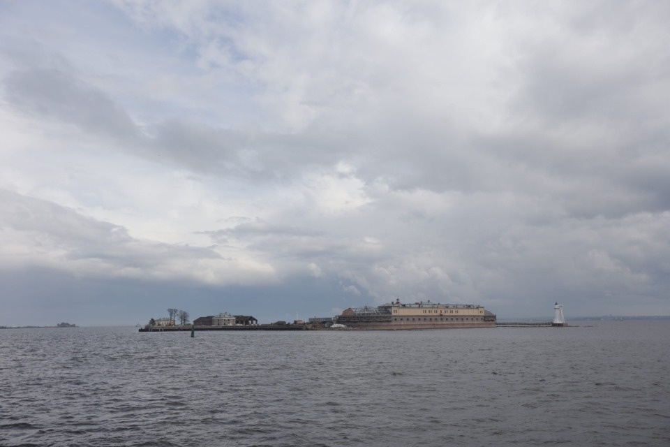 От радио Попова до скорости 1 Гбит/с. Ростелеком показал журналистам цифровой Кронштадт