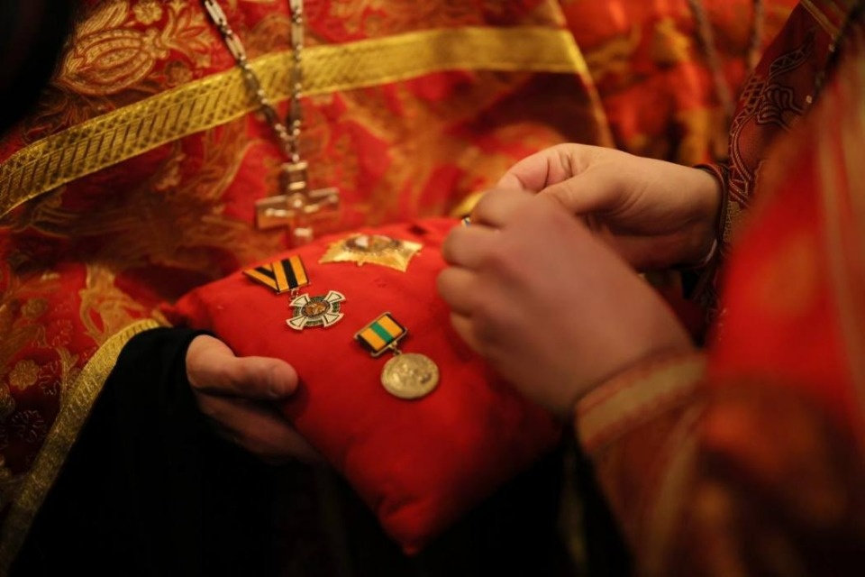 Псковичи прощаются с погибшим на СВО священником Антонием Савченко