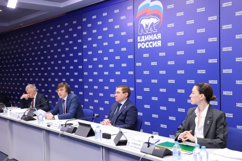 Всероссийский штаб по капремонту и строительству учреждений образования провели Минпросвещения и «Единая Россия»