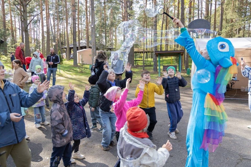 Слаженная работа волонтеров помогла создать семейный фестиваль в Печорском районе