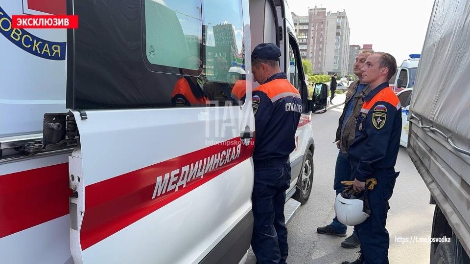 В Псковском районе иномарка протащила сбитого мужчину пять метров по асфальту