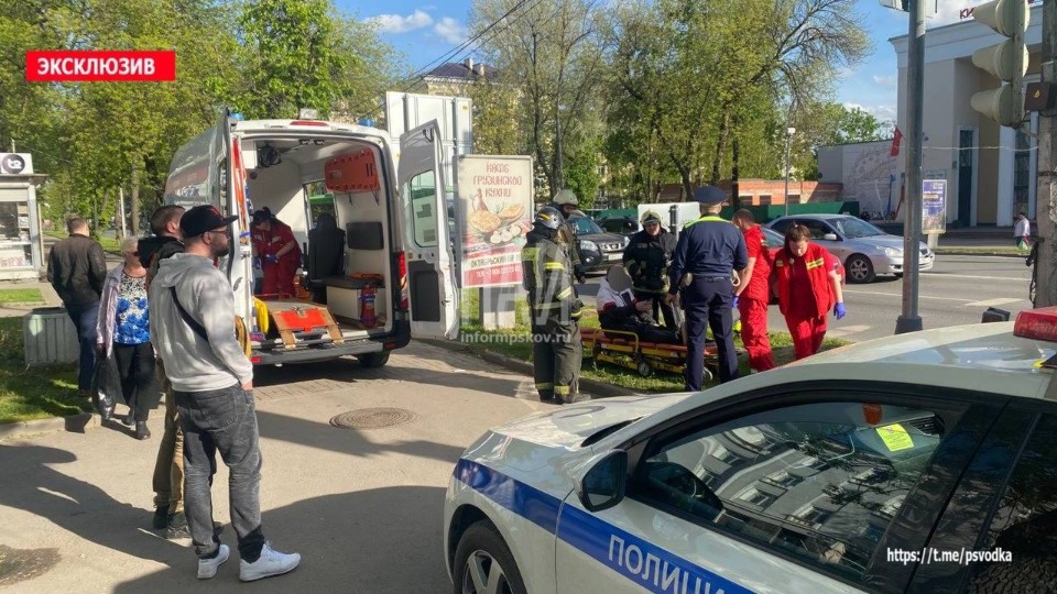 Мотоциклиста госпитализировали после ДТП с автомобилем в Пскове Мотоциклиста госпитализировали после ДТП с автомобилем в Пскове