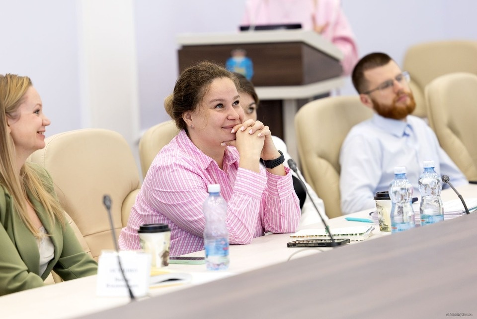 Обучающая встреча состоялась между ЦУР Псковской области и Молодёжным парламентом