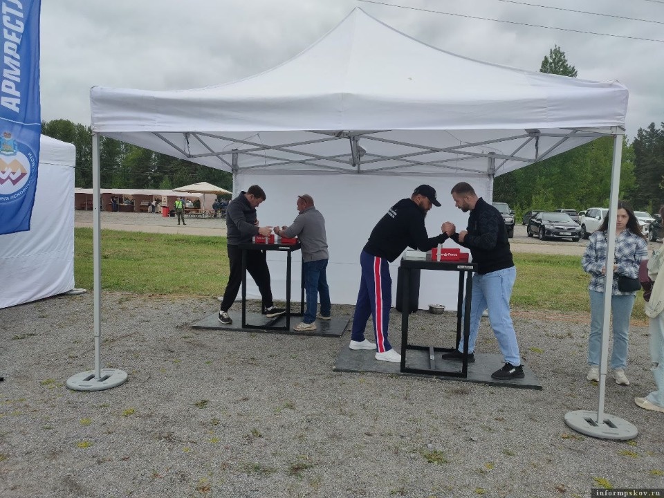 На чемпионате по практической стрельбе в Пскове работают интерактивные площадки