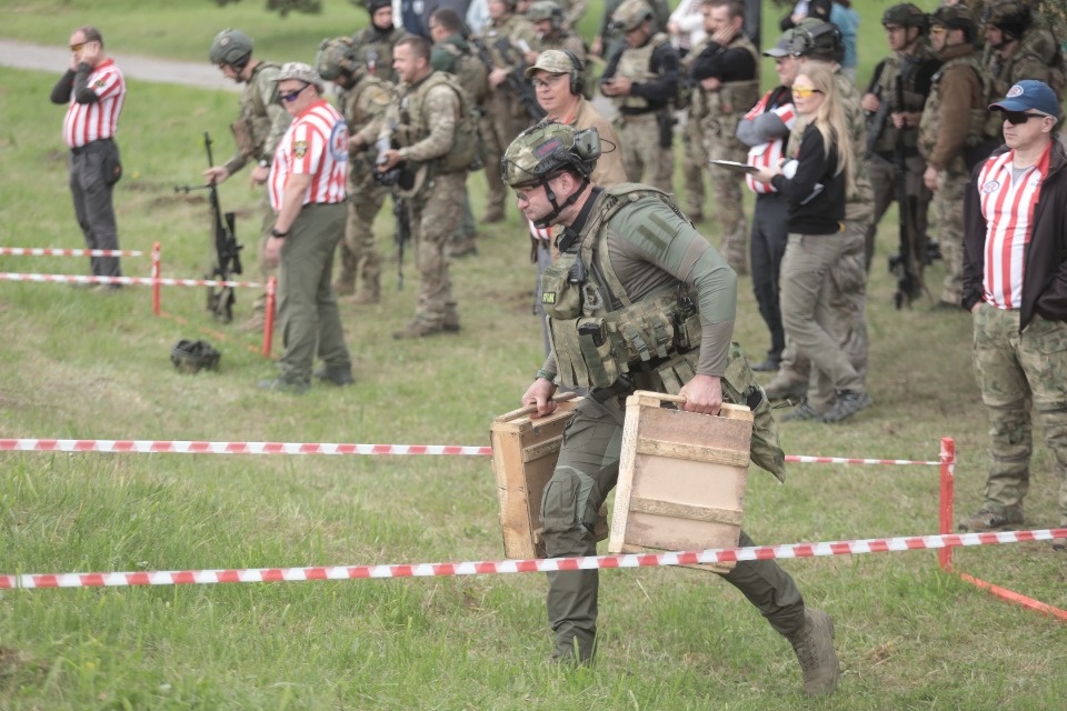 Отстрелялись