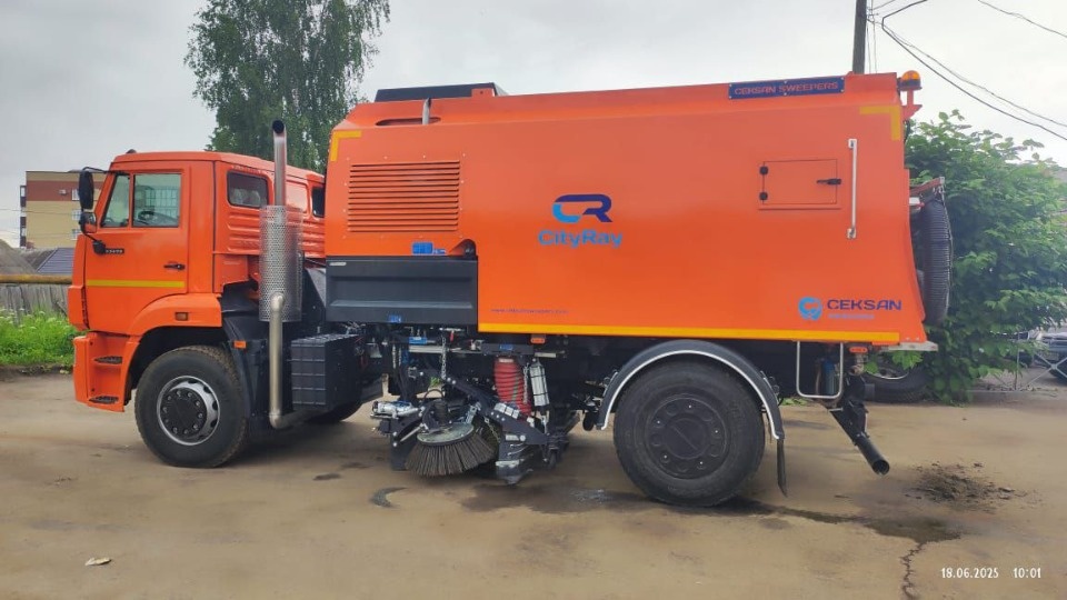 Новая спецтехника пополнила автопарк «Псковавтодора» Новая спецтехника пополнила автопарк «Псковавтодора»