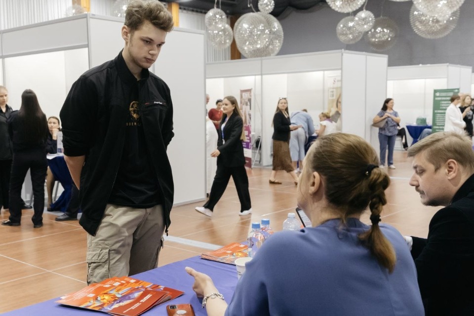 В Псковской области на ярмарке трудоустройства более 400 человек получили предложения о работе В Псковской области на ярмарке трудоустройства более 400 человек получили предложения о работе