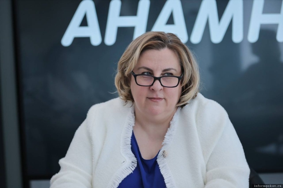 Мария Отрадная призвала псковичек не терпеть домашнее насилие Мария Отрадная призвала псковичек не терпеть домашнее насилие