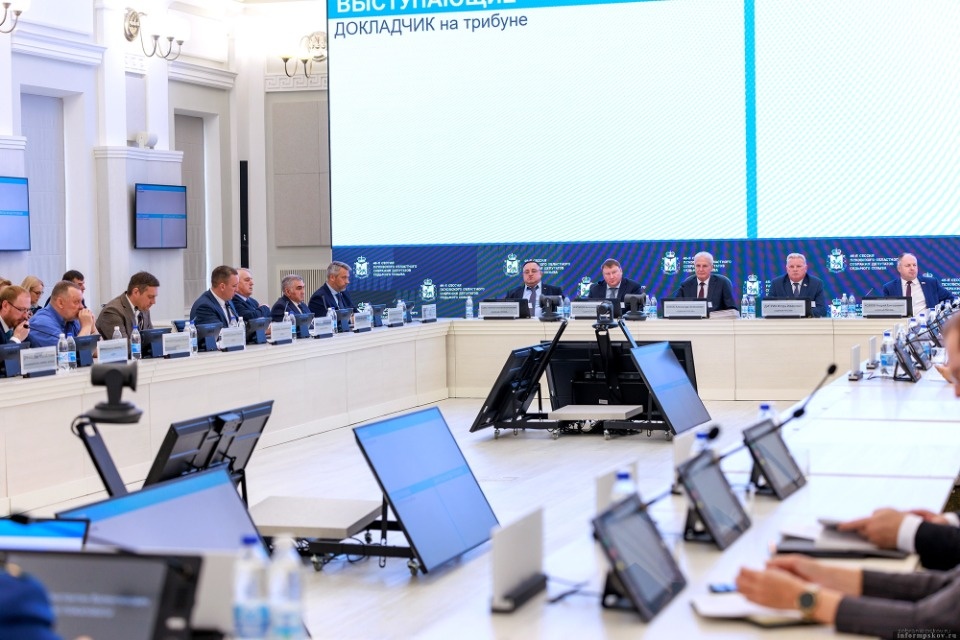 Депутаты Псковского Облсобрания поддержали идею повысить штрафы за навязывание платных услуг