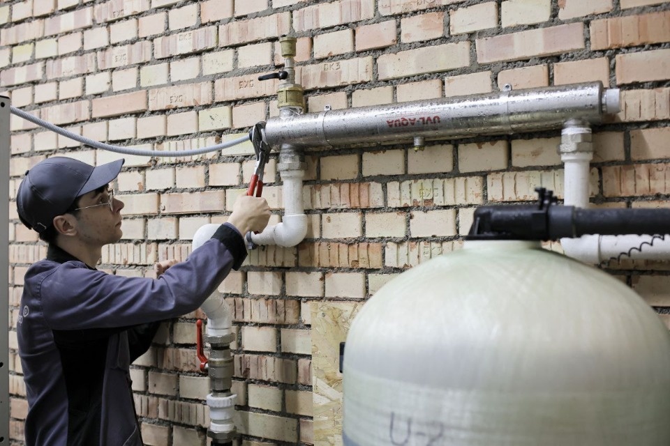 На заводе «Титан-Полимер» заработала современная станция бактериальной очистки воды