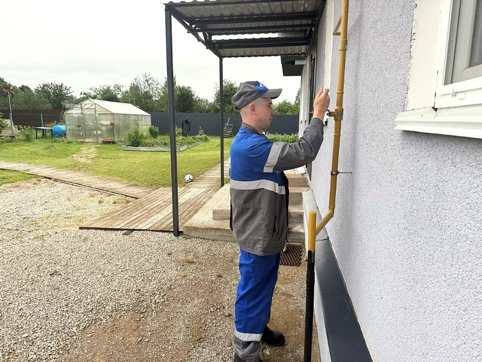 В деревне Селище Псковского муниципального округа  введен в эксплуатацию газопровод