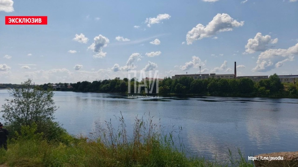 Мужчина утонул, пытаясь переплыть реку в Пскове Мужчина утонул, пытаясь переплыть реку в Пскове