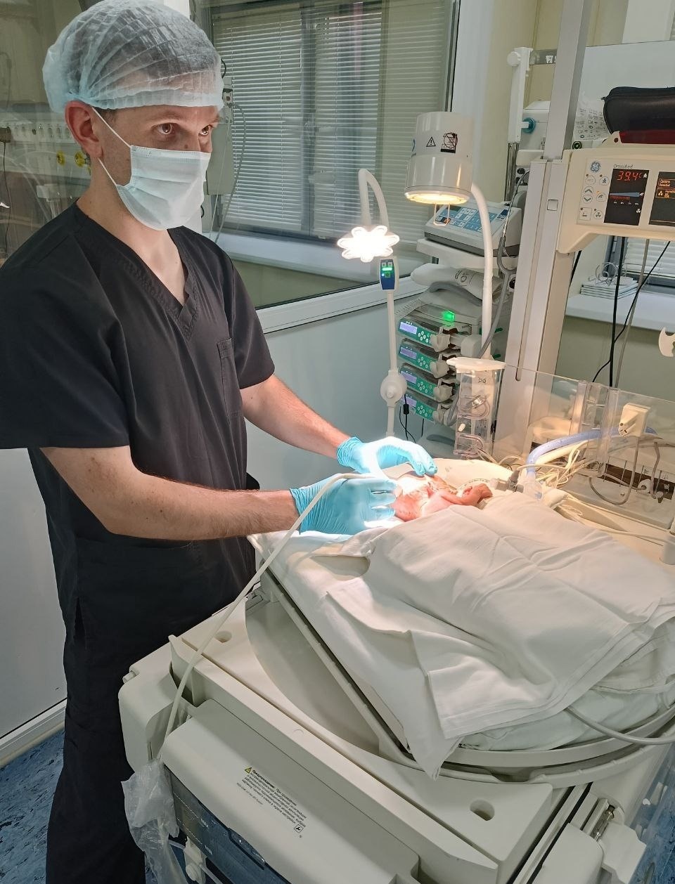 Новорожденного псковича спас нейрохирург Санкт-Петербургского педиатрического университета