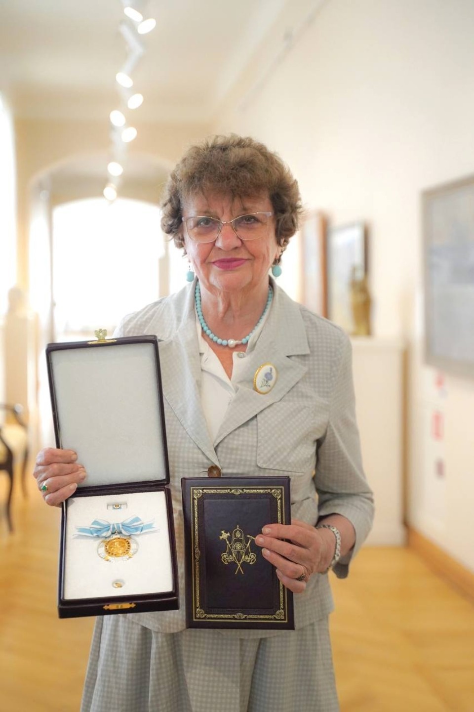 Ордена равноапостольной княгини Ольги удостоили гендиректора Псковского музея Ордена равноапостольной княгини Ольги удостоили гендиректора Псковского музея