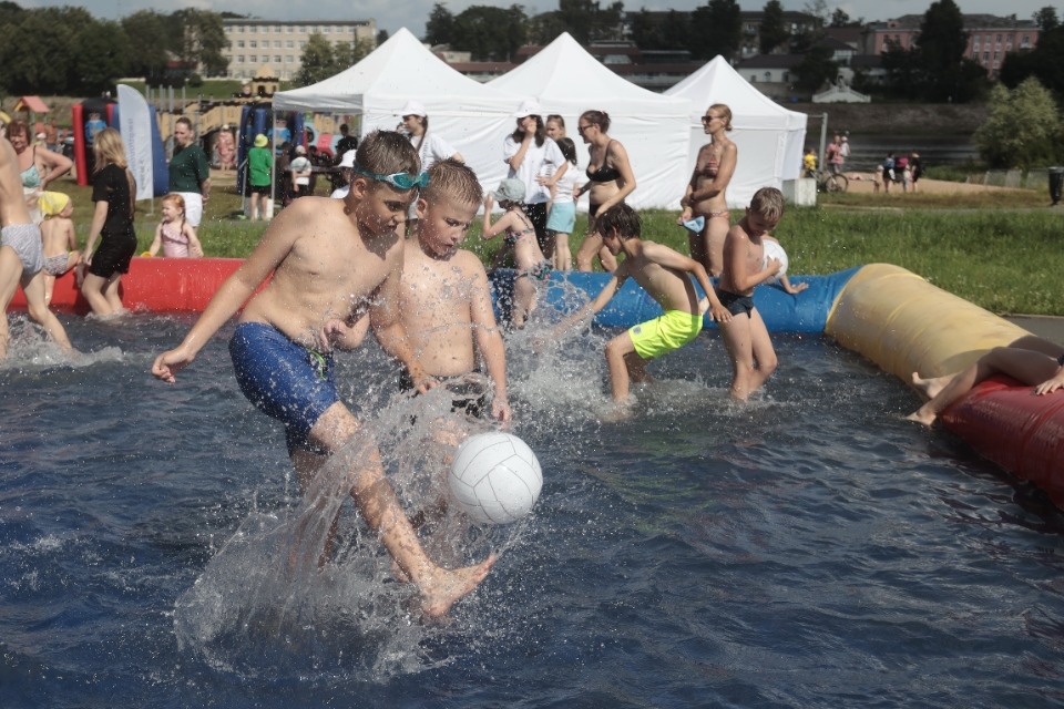 Молодёжный драйв