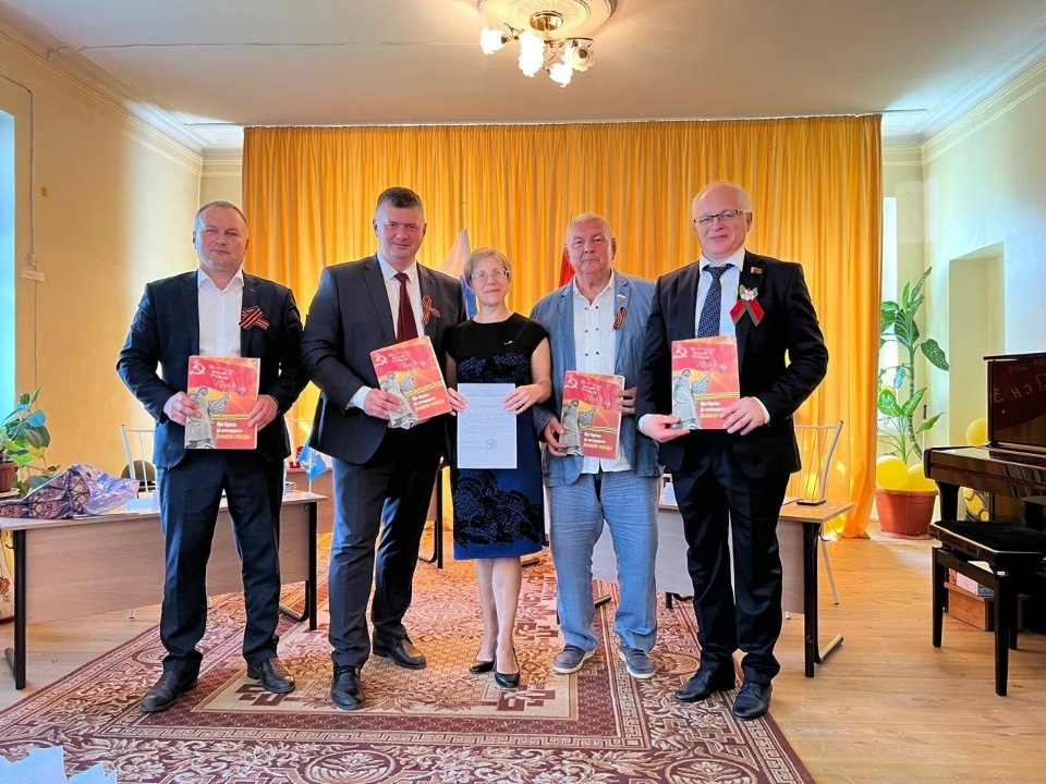 Соглашения от сотрудничестве с тремя регионами заключил Псковский профсоюз