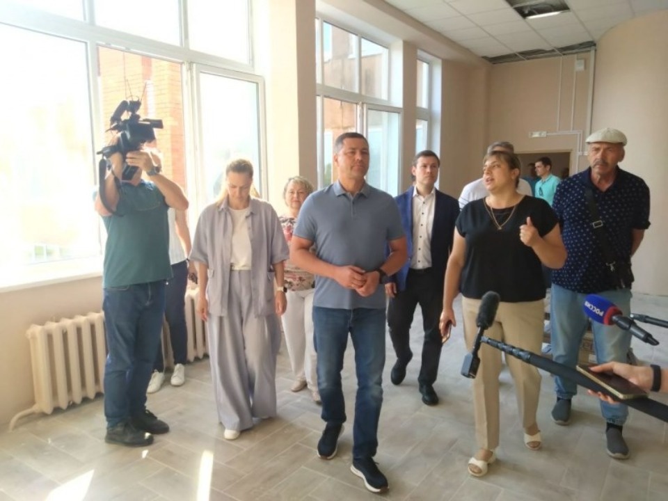 Губернатор проконтролировал ремонт Палкинской средней школы