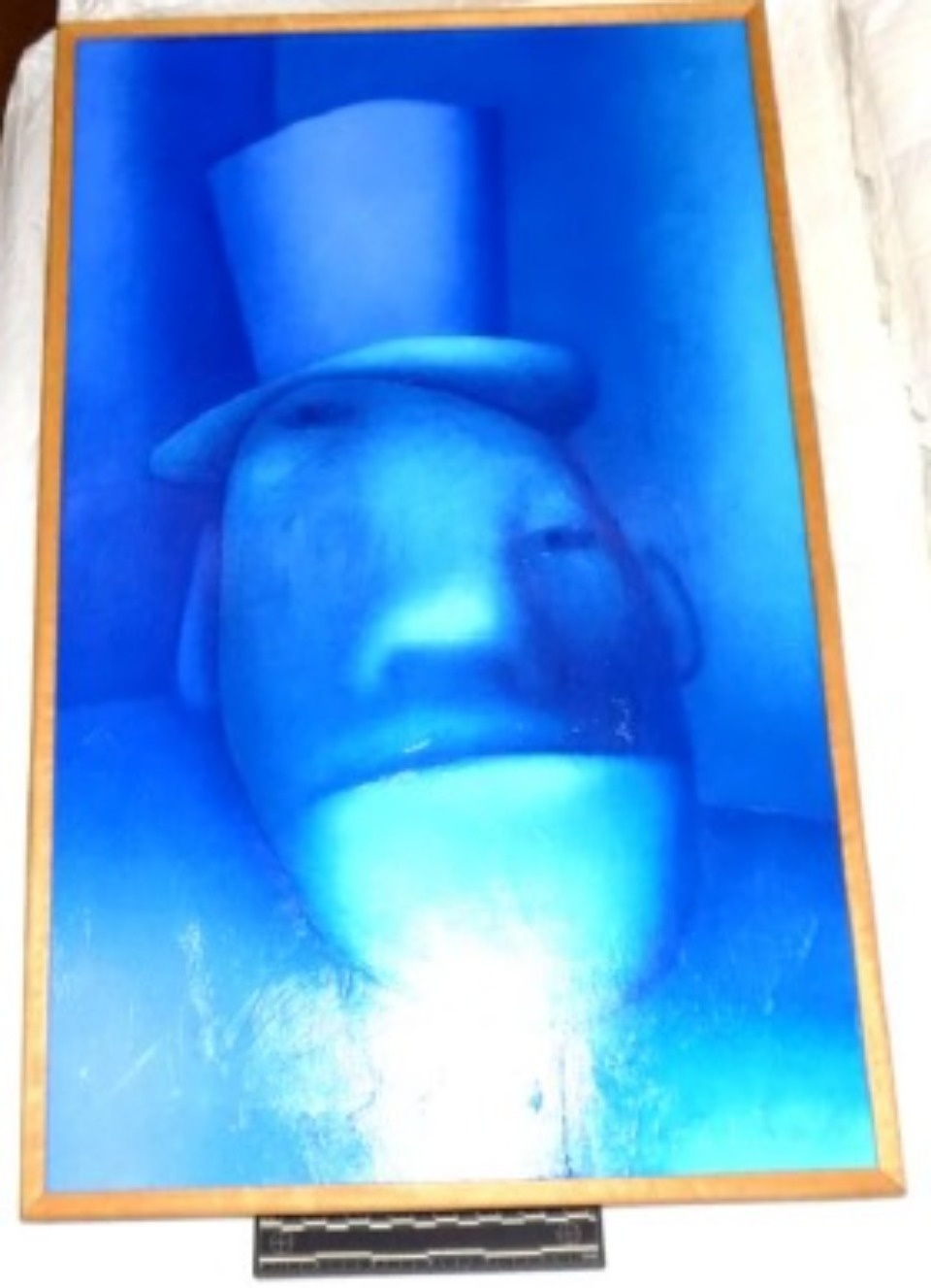 Иностранец пытался незаконно ввезти в Псковскую область две картины общей стоимостью в 13 млн рублей