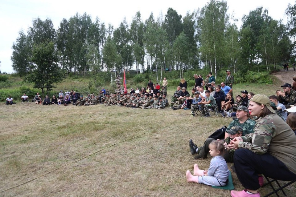 В Невельском районе прошел полевой концерт для участников «Вахты Памяти» В Невельском районе прошел полевой концерт для участников «Вахты Памяти»