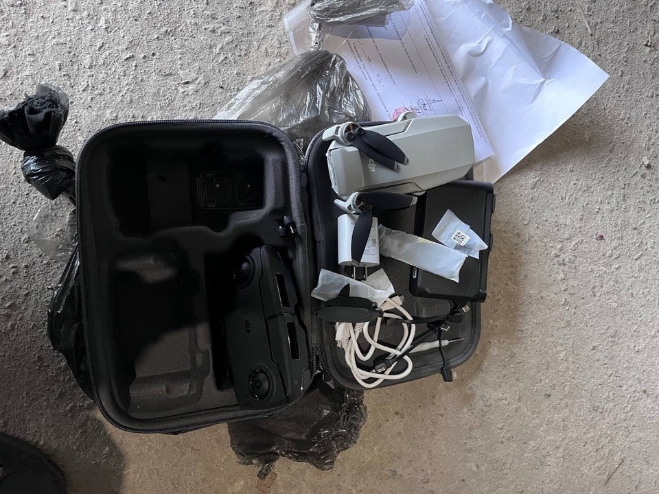 Псковские таможенники передали на нужды СВО цифровые камеры, квадрокоптеры и мотоциклы