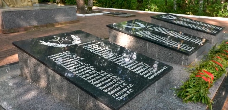 Михаил Ведерников рассказал о двух бессмертных подвигах в Палкинском районе