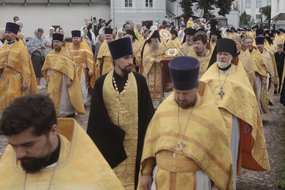 На родной земле