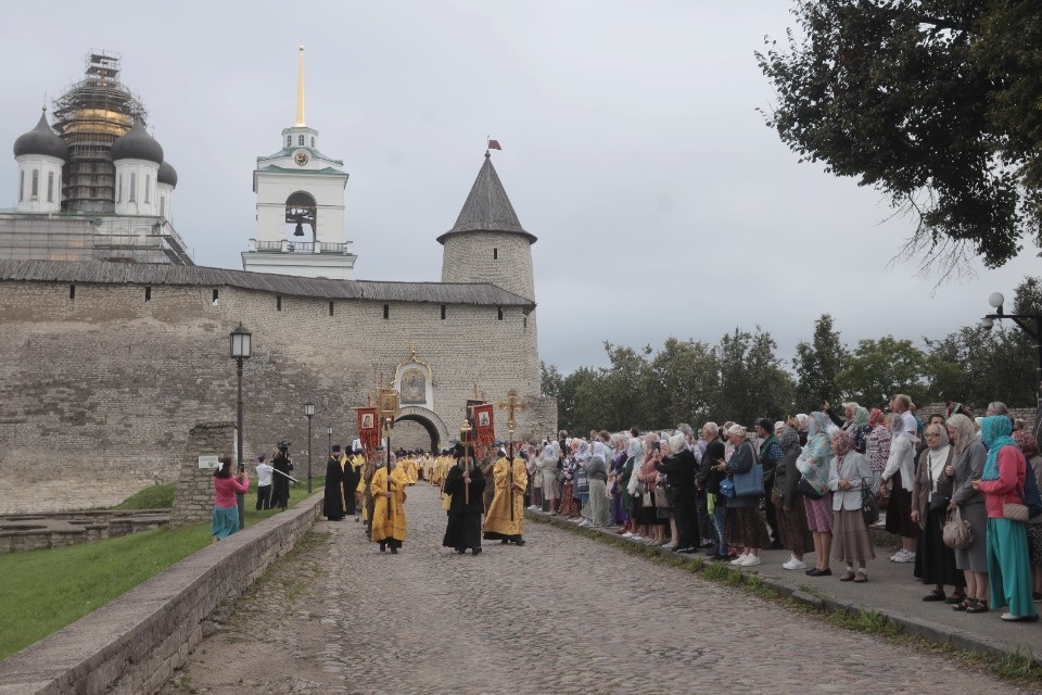На родной земле