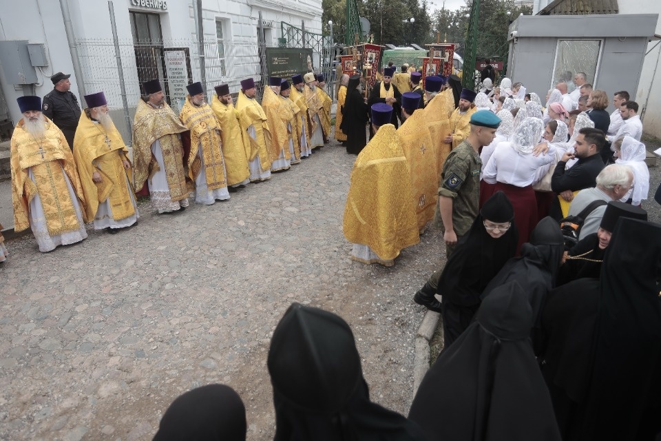 На родной земле